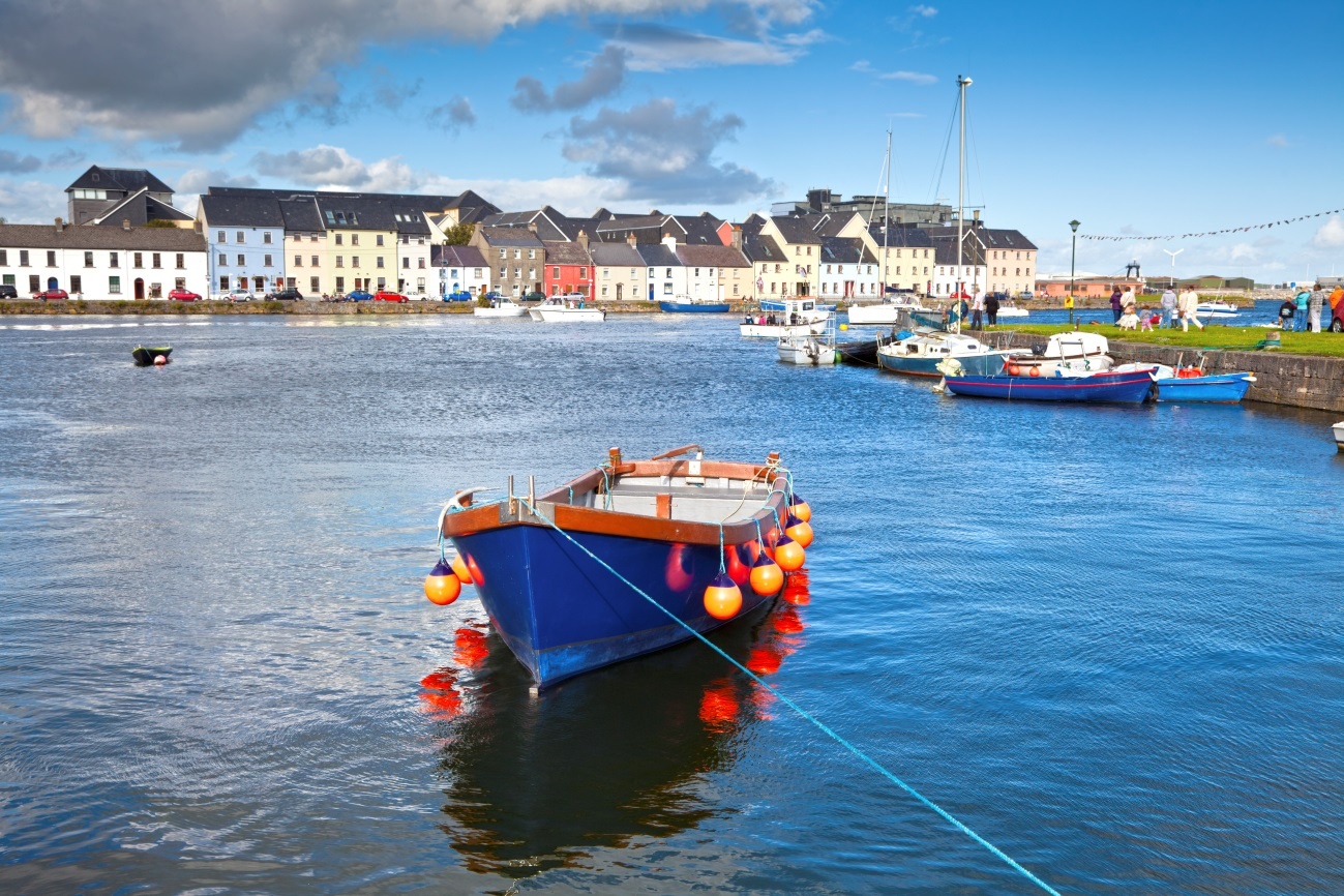 Galway, centro cultural e com belas paisagens na Irlanda