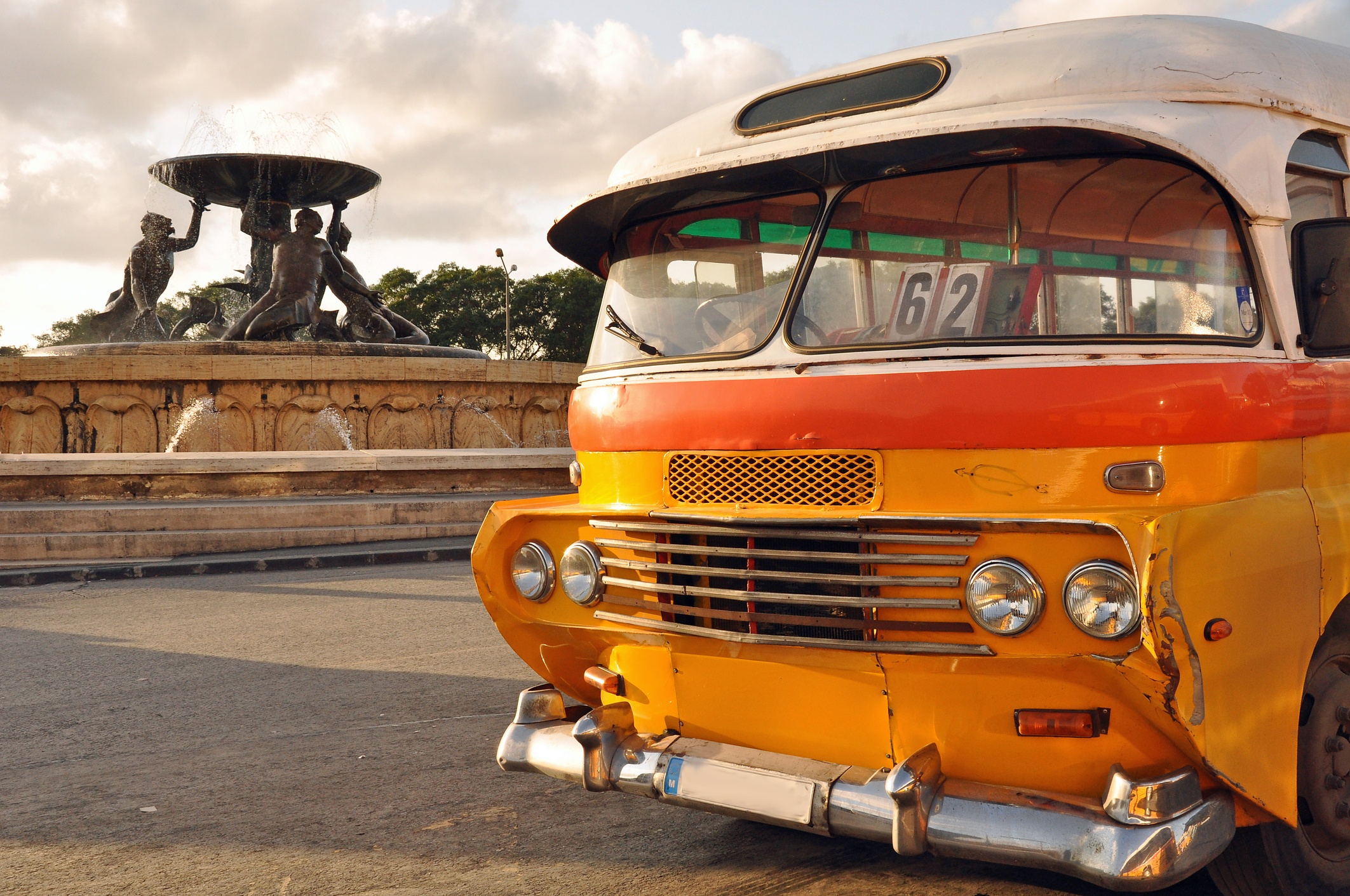 Antigo ônibus de Malta