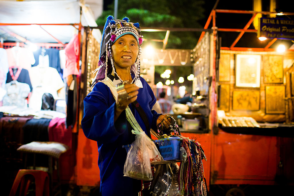 Vendedora de rua na Tailândia