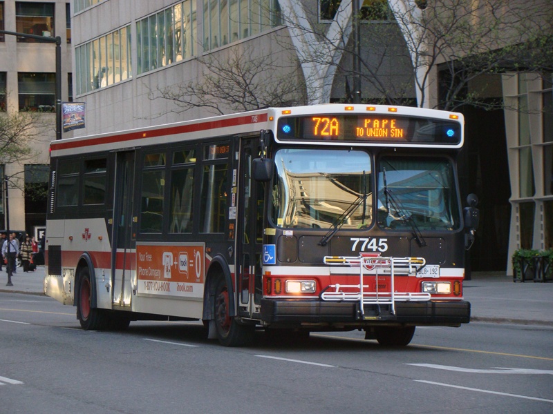 Ônibus em Toronto