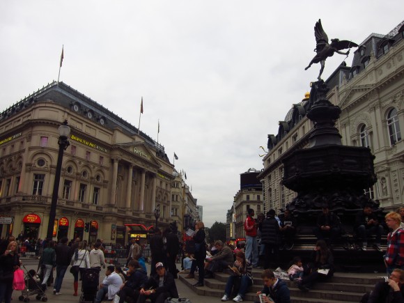  A praça de Piccadilly Circus