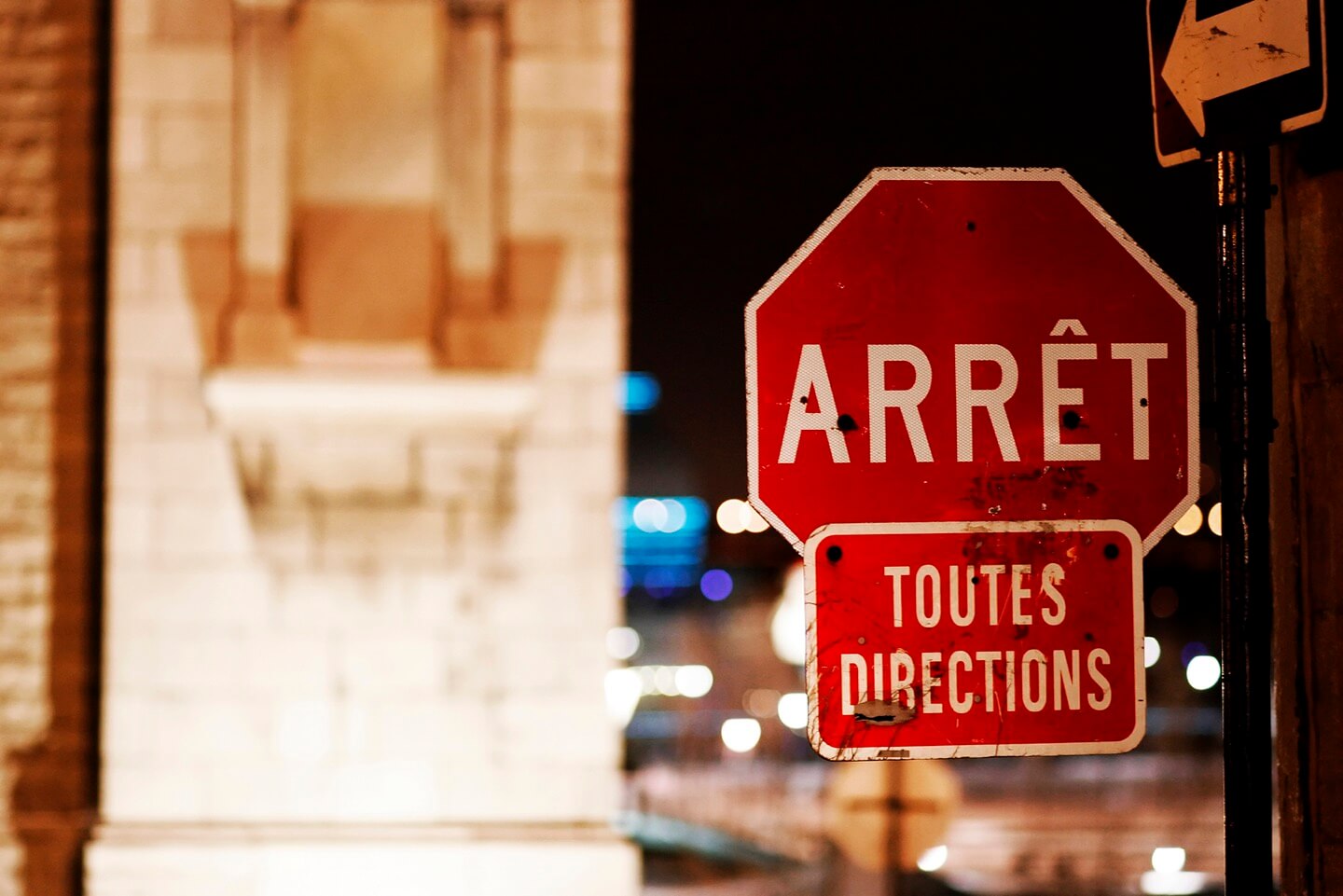 Placa em francês, curiosidade de Montreal