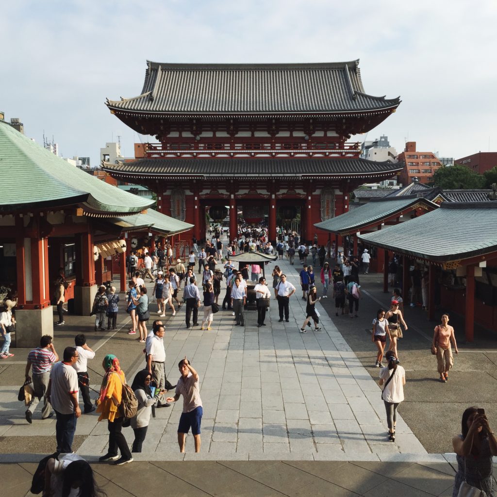 Templo Senso-ji, em um dos bairros mais bem preservados da cidade antiga Asakusa